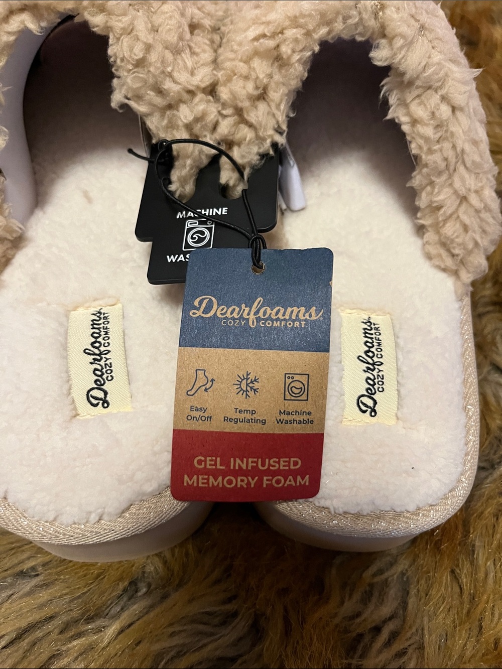 dearfoams Women's Faux-Sherpa Slide Slippers in Light Beige - Picture 6 of 7